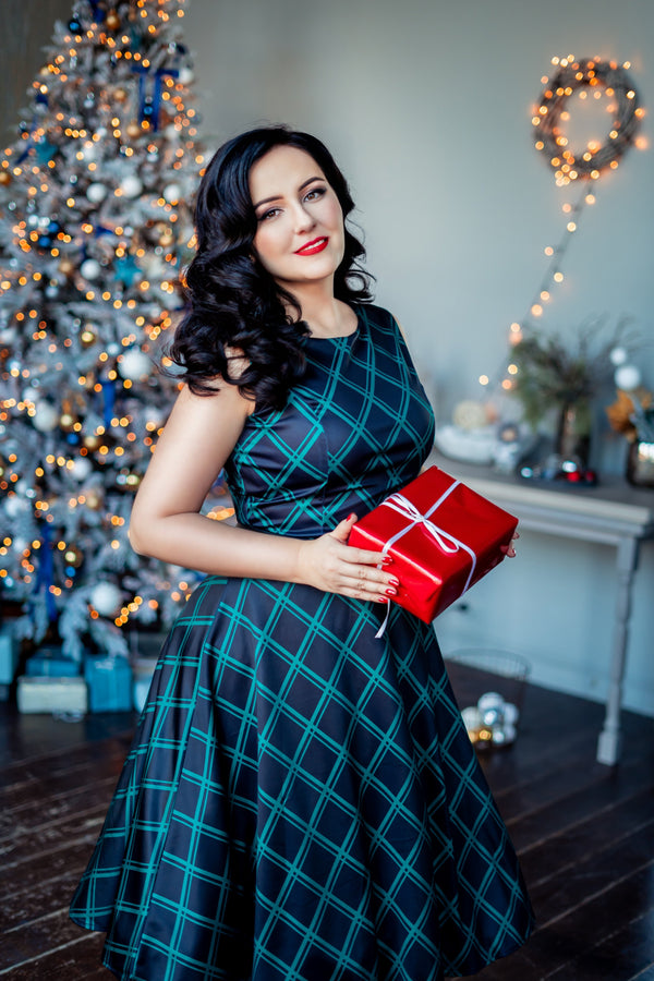 Vintage Plaid 1950s Swing Dress with Belt - Dark Green/L