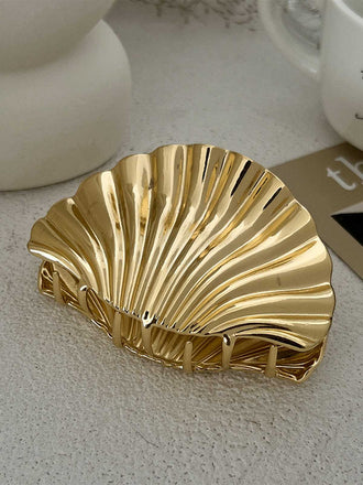 Vintage Shell Shape Metal Hair Clutch