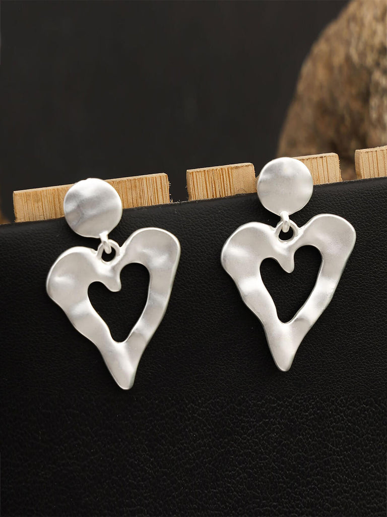Vintage Chic Heart Alloy Earrings