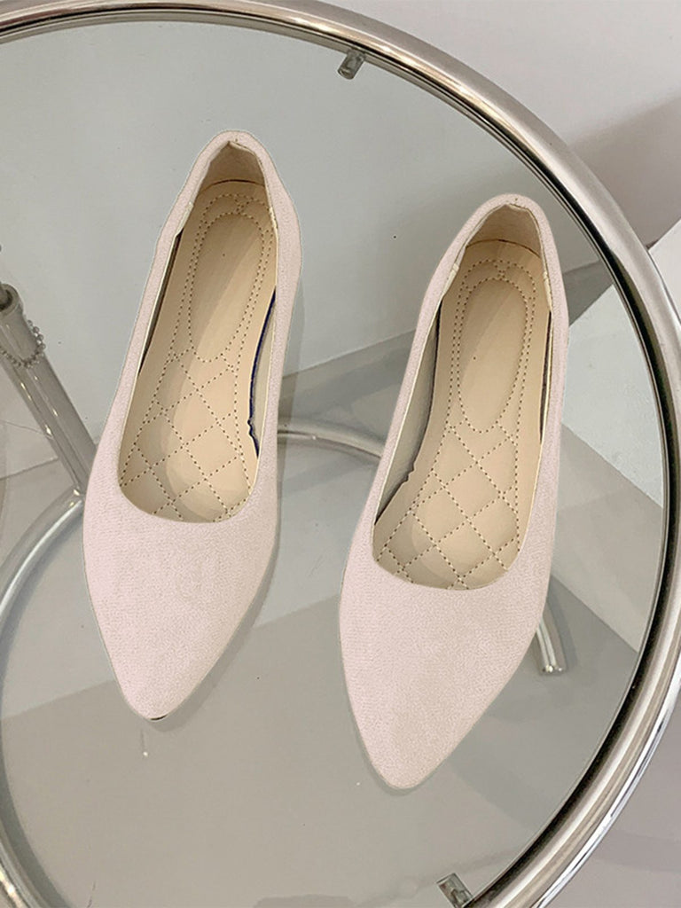 Slip-On Loafers Pointed Toe Shallow Flat Shoes — vintage style that transcends decades