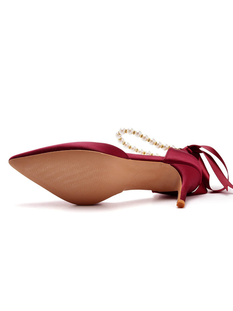 She finds her vintage story in this Solid Color Satin Pointed Toe Heels