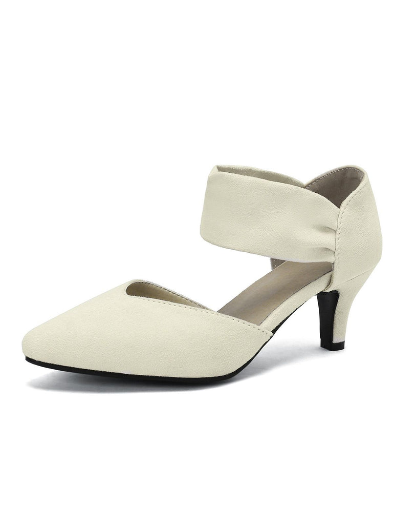 She finds her vintage story in this Solid Pointed Toe Suede Kitten Heels