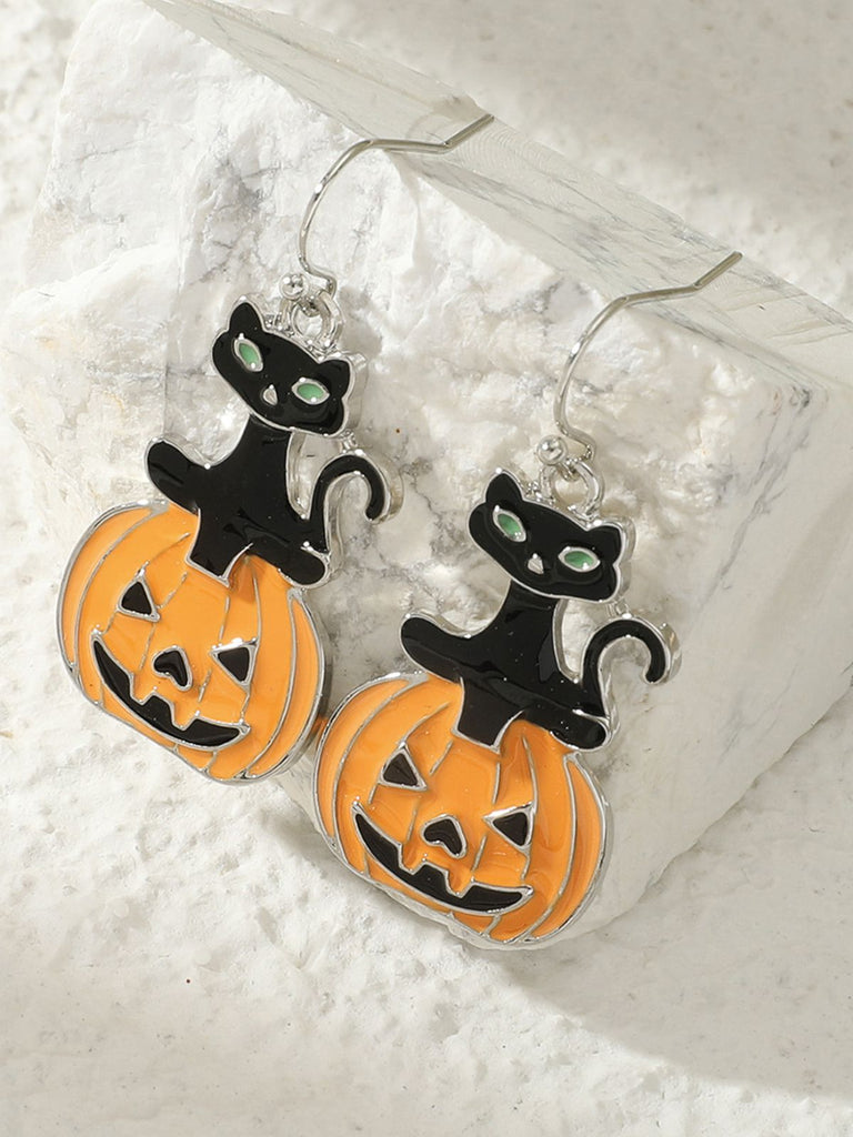 Spooky Halloween Cat And Pumpkin Earrings: vintage detail work for the woman who notices