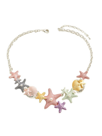 She adds this Starfish Seashell Pearl Inlaid Chain Necklace and suddenly it's vintage perfection