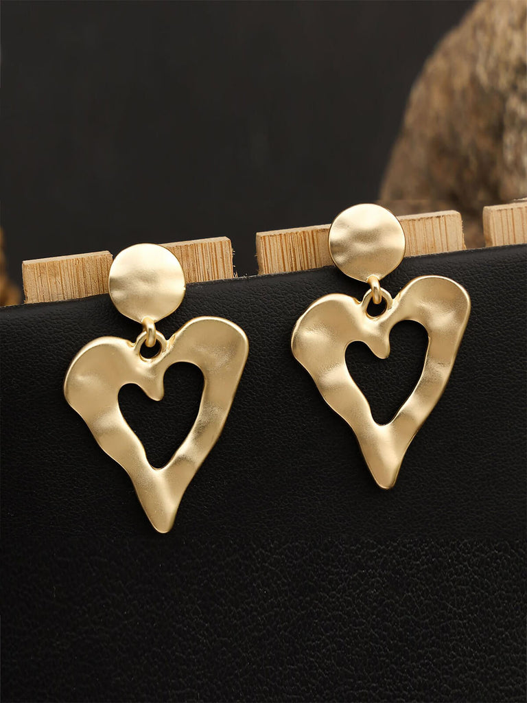 Vintage Chic Heart Alloy Earrings, vintage fashion, retro style - perfect for women who love vintage and retro fashion