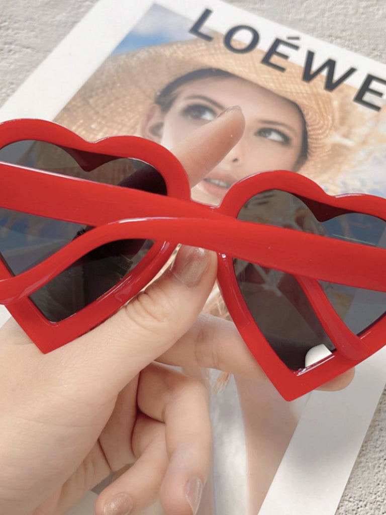 Vintage Curved Heart Frame Sunglasses - vintage fashion, retro style