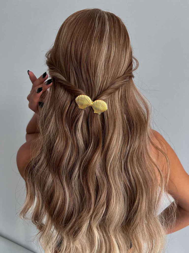 Vintage Double Shell Metal Hairpin: timeless 1950s elegance she makes her own