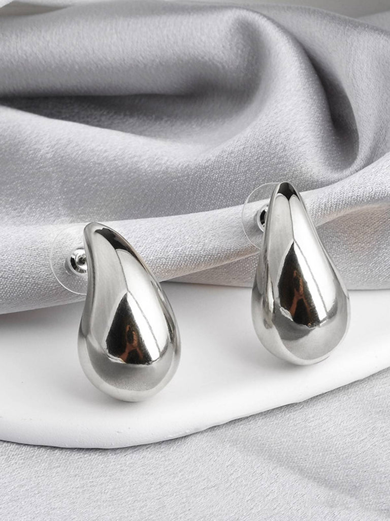Vintage Glossy Teardrop-Shaped Earrings — the 1950s finishing touch that makes her outfit sing