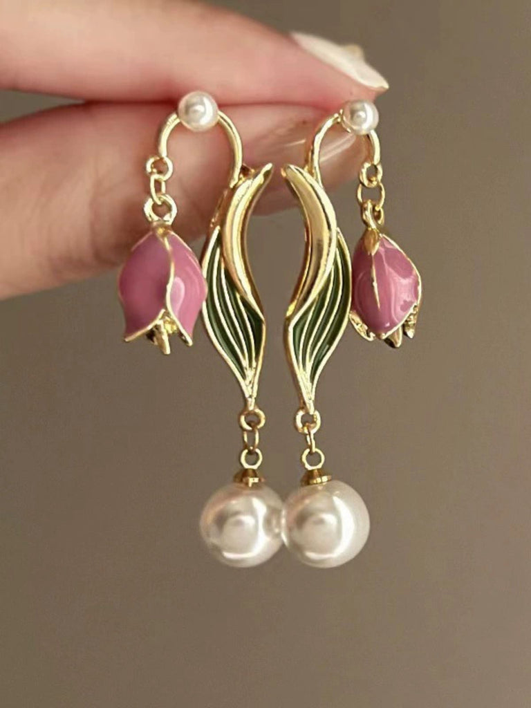 Vintage Gold Edge Tulip Pearl Earrings - vintage fashion, retro style, glamorous gold