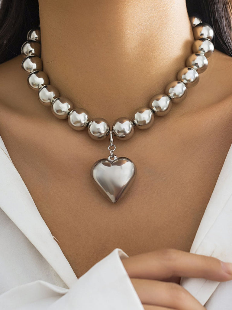 Vintage Heart Pendant Necklace — 1950s elegance in the palm of her hand
