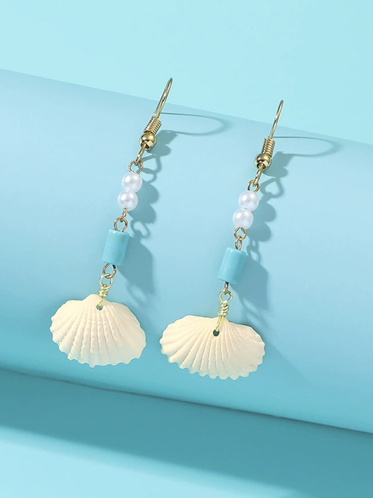 Vintage Pearl Seashell Drop Earrings: 1950s detail work for the woman who notices