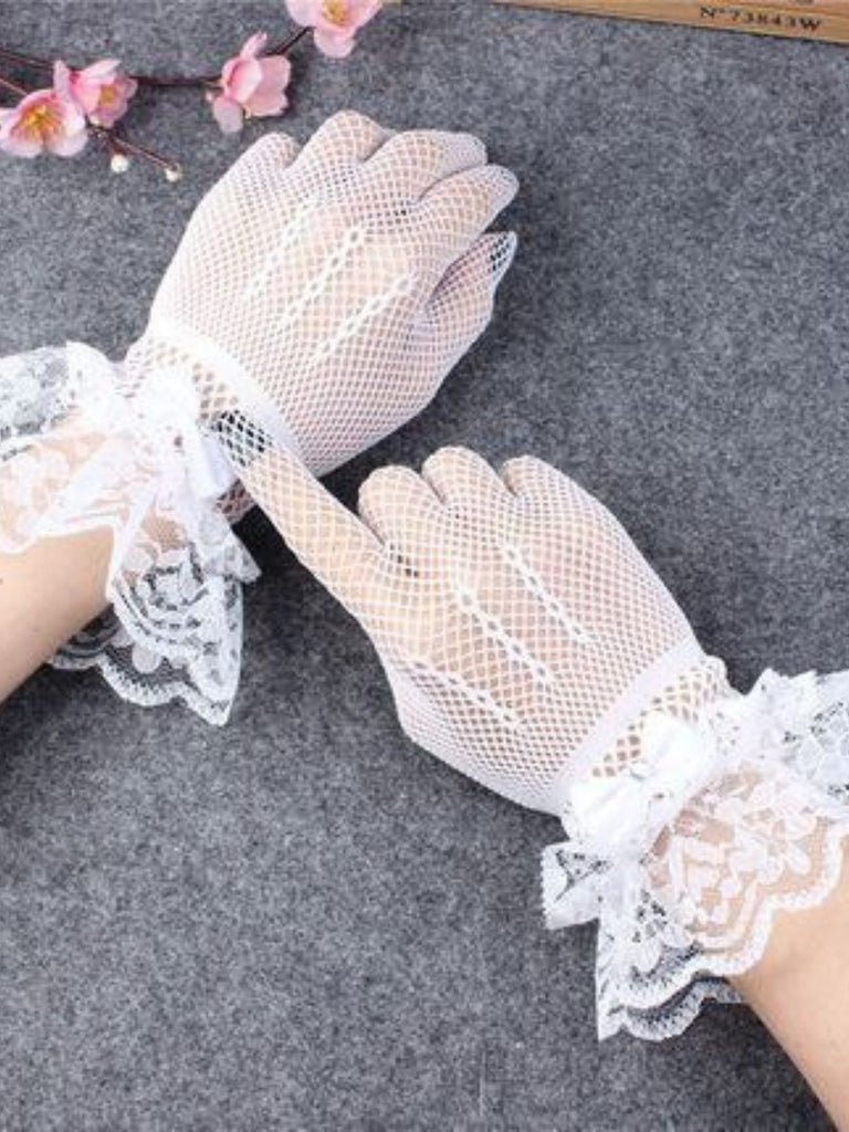 This Vintage Solid Bow Lace Gloves carries 1950s stories waiting to be told