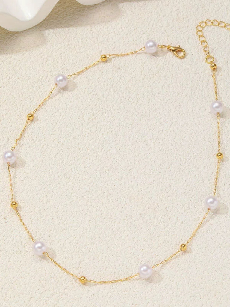 Elegant White Vintage Retro Accessory
