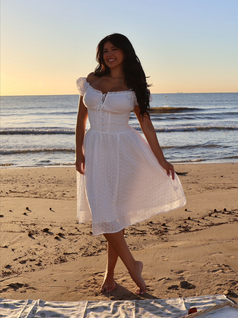 White 1940s Solid Cotton Embroidered Lace Dress - vintage dress, retro fashion, elegant red