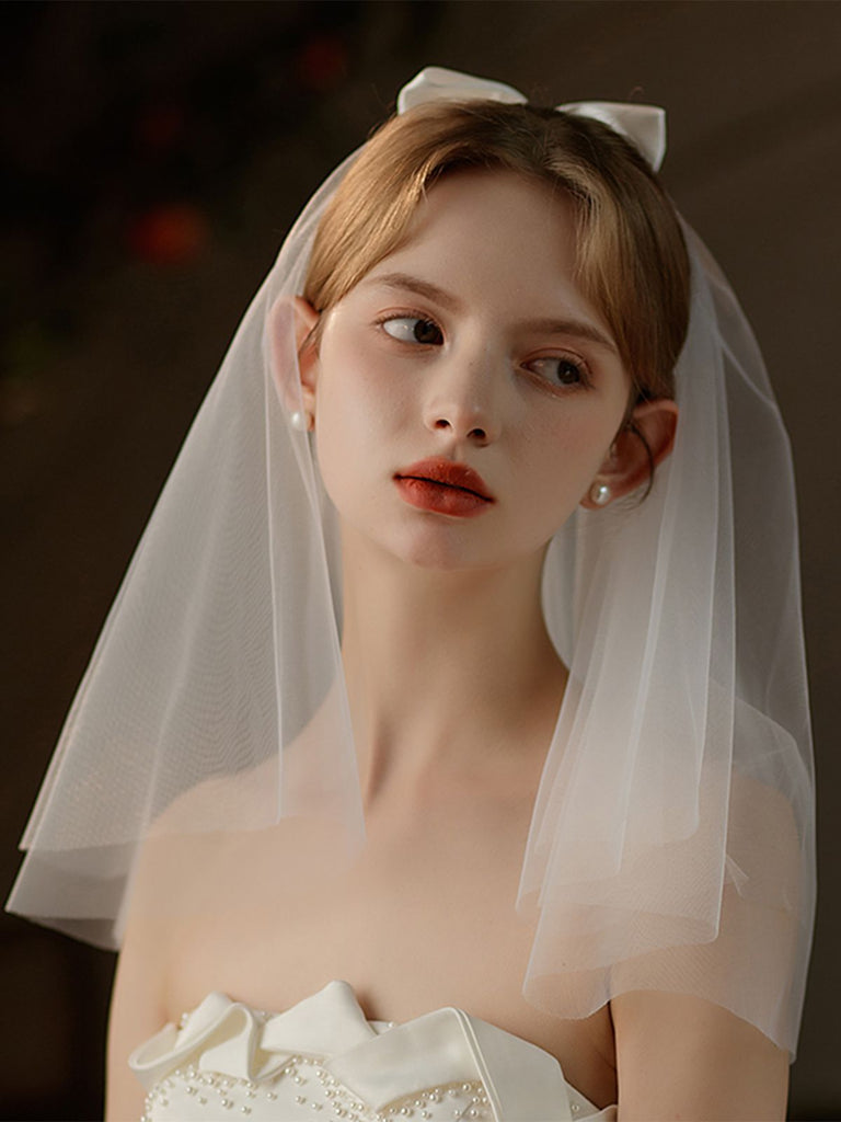 fitted lace wedding dress White Vintage Bow Wedding Bridal Veil
