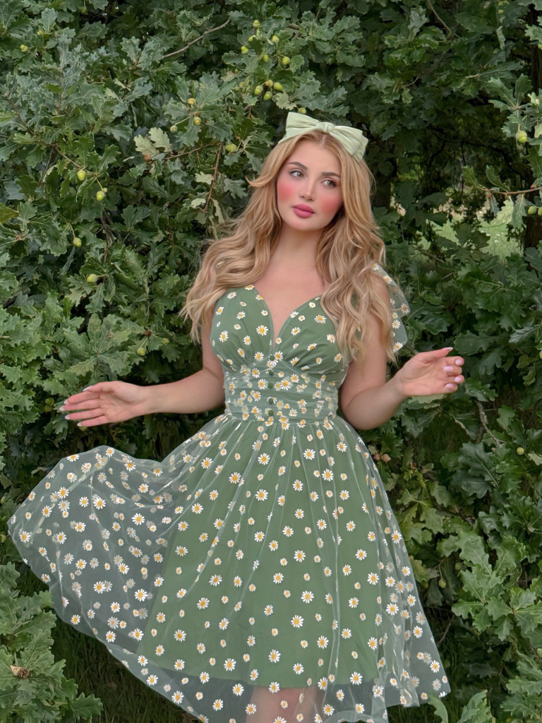 Green 1950s Daisy Mesh Swing Dress