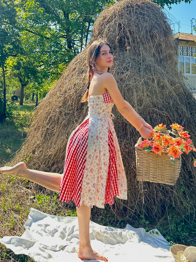 Red 1950s Countryside Floral Plaid Halter Dress