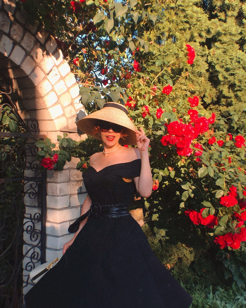1950s Off Shoulder Swing Dress: where 1950s romance meets her modern spirit