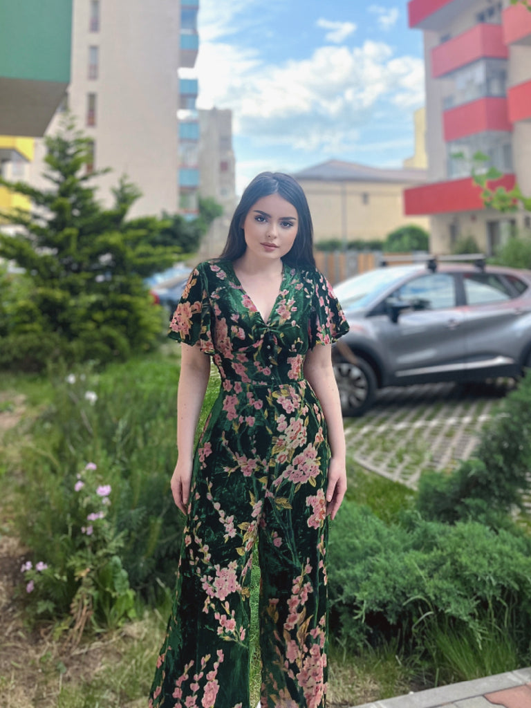 Green 1930s Velvet Vintage Jumpsuit — vintage elegance for the modern woman