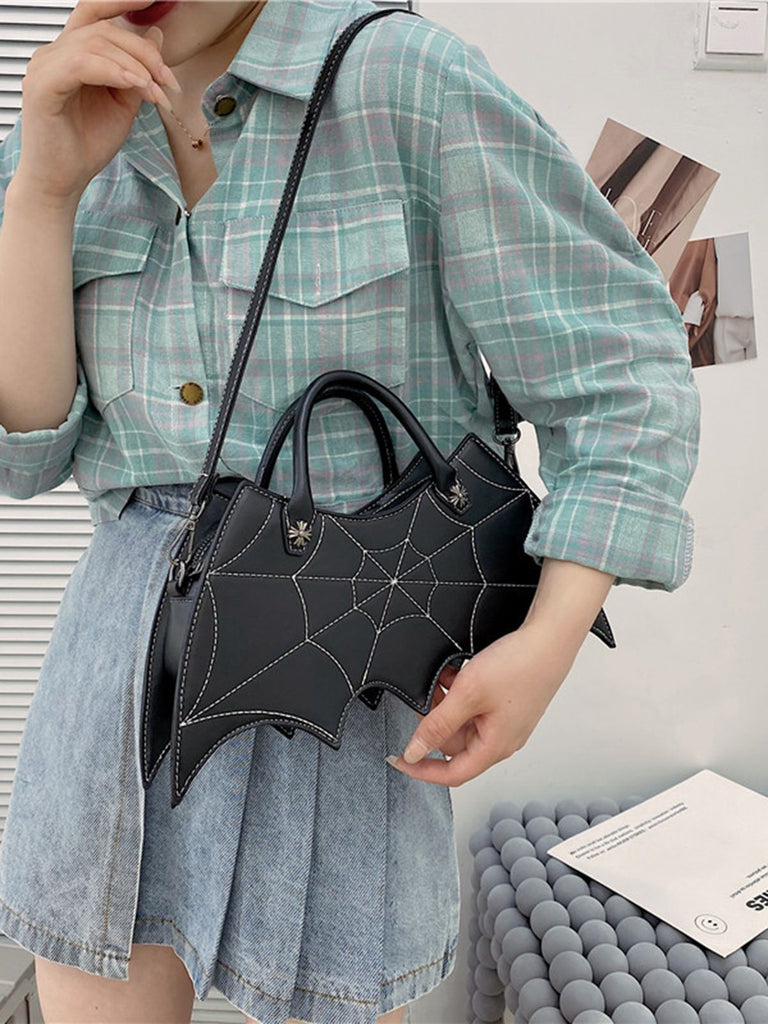 Retro Black Halloween Spider Handbag: timeless style reimagined