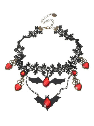 Retro Halloween Lace Bat Necklace: timeless style reimagined