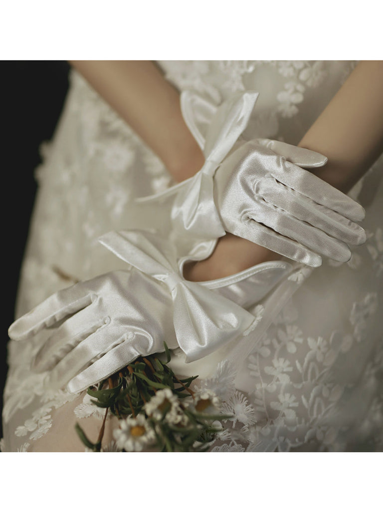 Retro Silky Bowknot Split Gloves: timeless style reimagined