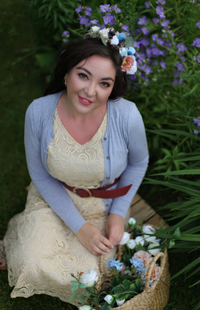 1950s Lace V Neck Bow Dress